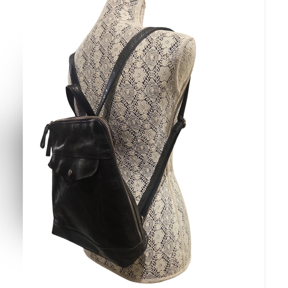 Spikes&Sparrow Black Leather Backpack